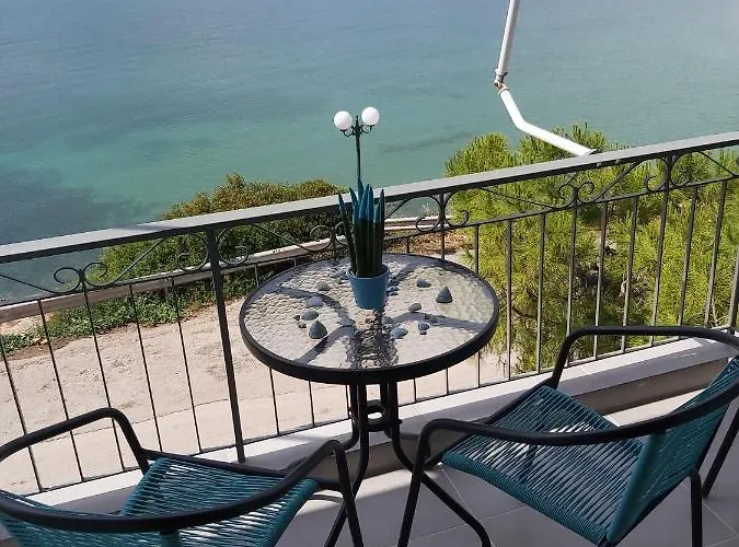 Orion Front Sea Apartment